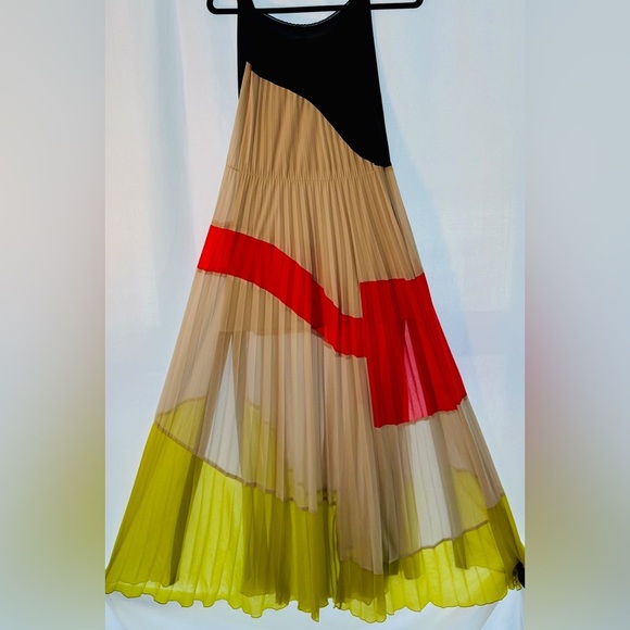 BCBGMaxAzria- RUNWAY KAMILLE DRESS - Picture 2 of 5